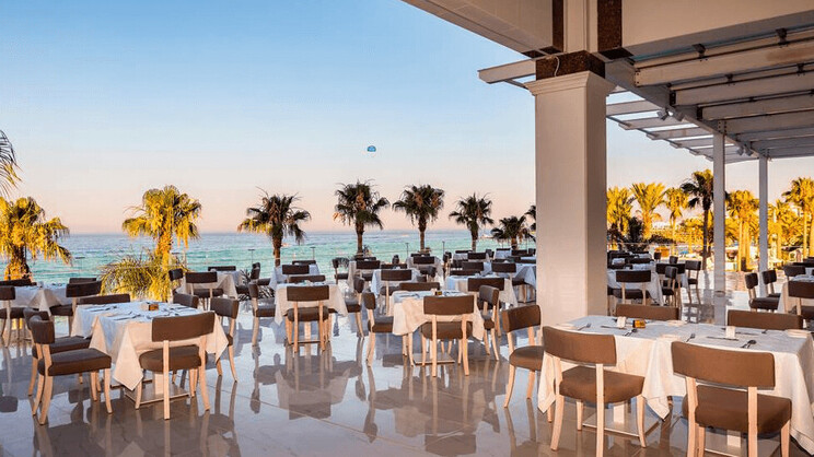 Constantinos The Great Beach Hotel